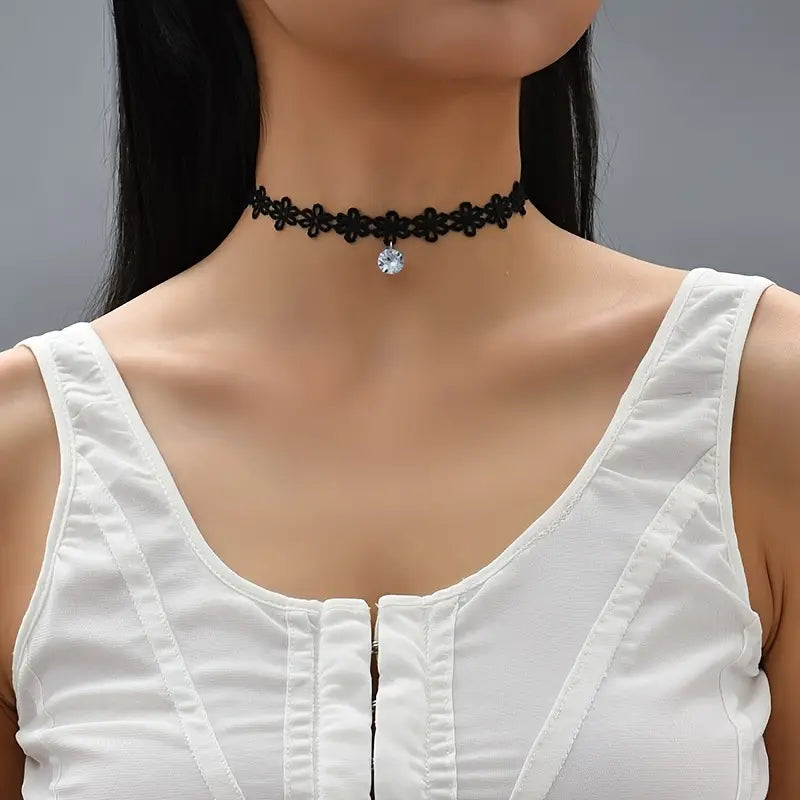 Hollow Flower Rhinestone Charmed Necklace For Chocker Necklace