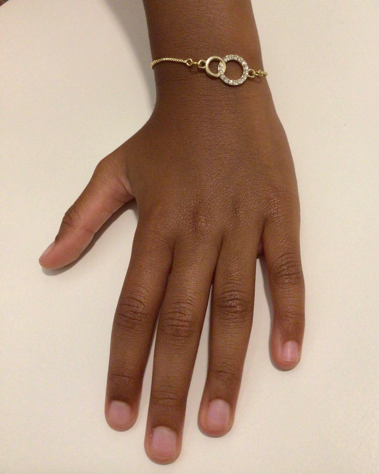 Adjustable Delicate Charmed Heart Bracelet for Girls Women.