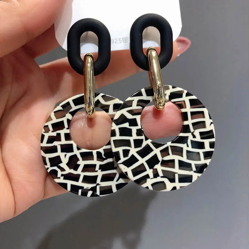 Acrylic Circle Earrings Exaggerated Black And White Earring