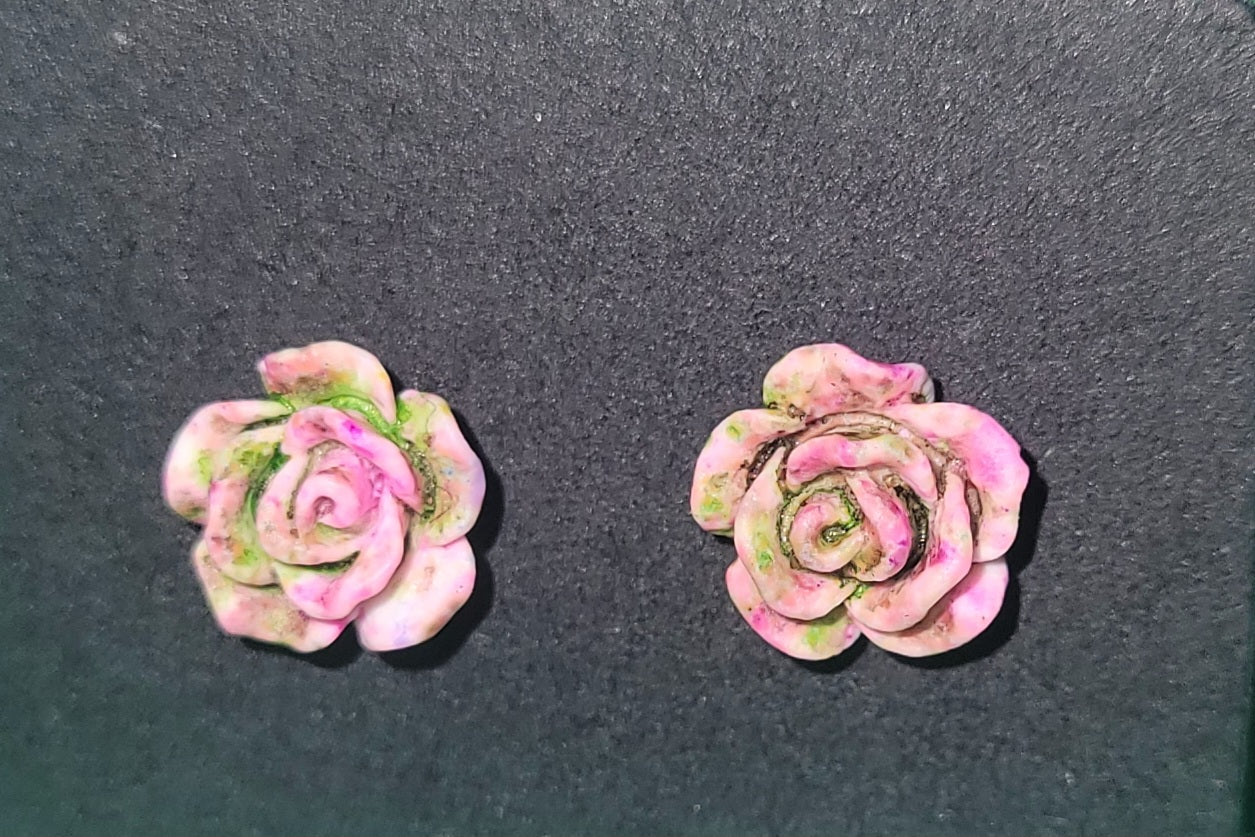 FLORAL STUDS