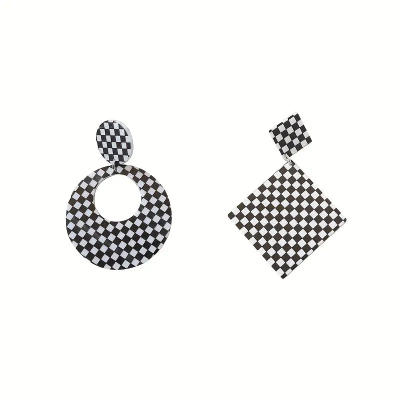 Black & White Lattice Pattern Geometric Dangle Earrings Retro